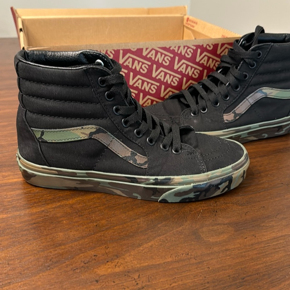 Vans Sk8-Hi Skateboard Camo Black Military Olive HighTop Shoes Men 6 Women 7.5